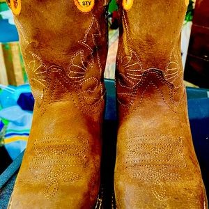 Kids, square toe cowboy boots. Size 12. EUC!!